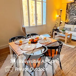  Apartment Ac - Private Exterior - Au Pied Du Palais Des Papes!